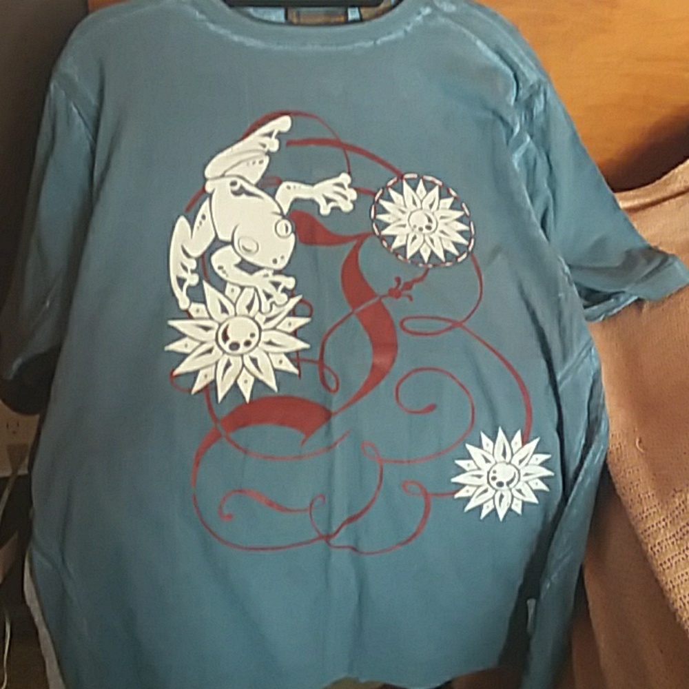 Industry XL euc tee